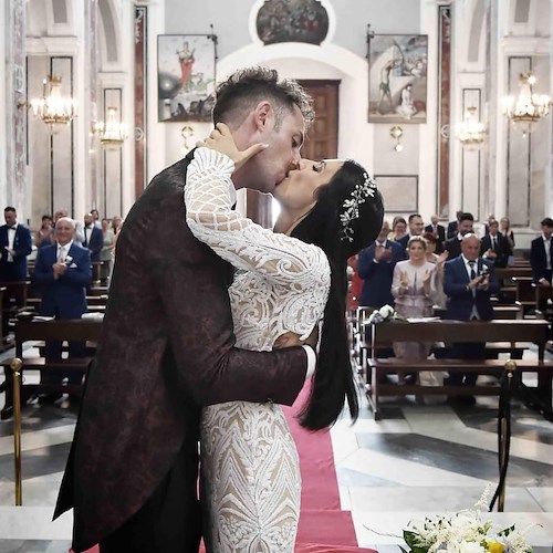 Da Vignola si sposano in Costa d’Amalfi, dove lei ha trascorso l’infanzia: auguri ad Alessandra e Nicolò!
