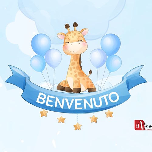Davide Mammato è il primo bambino nato nel 2022 a Minori, auguri a Trofimena e Antonio!