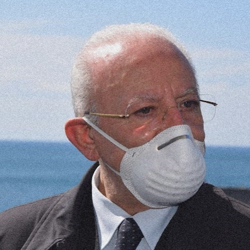 De Luca annuncia «boom turistico in Costa d’Amalfi, in Cilento e nelle isole». E sulla guerra: «Ormai non c'è più nessuno che parli di pace»