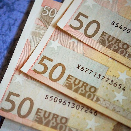 Decreto Aiuti Ter, in arrivo un bonus da 150 euro una tantum contro il caro bollette: ecco a chi spetta