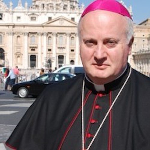 Diocesi Amalfi-Cava, vescovo Soricelli chiede ai sacerdoti di donare stipendio per ospedali del territorio