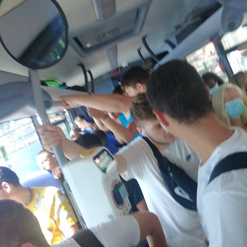 Disagi trasporto scolastico in Costa d’Amalfi, Cascone annuncia tavolo tecnico in Regione 