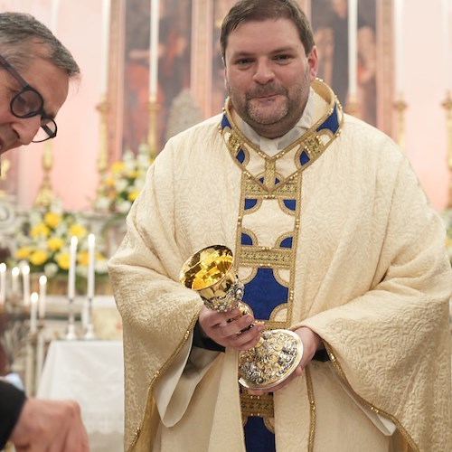 Don Andrea Alfieri nominato parroco di Conca dei Marini /FOTO