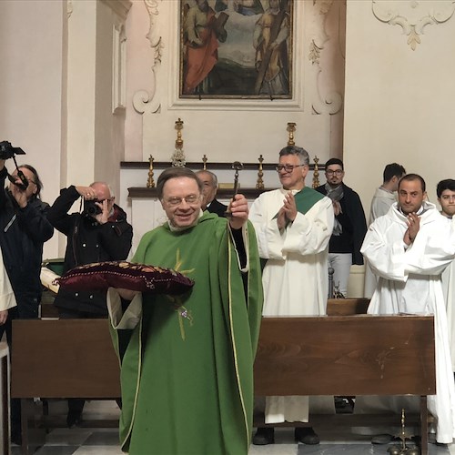 Don Angelo nuovo parroco di Ravello: «Non voglio collaboratori ma persone corresponsabili. Chiesa non è palcoscenico di Sanremo»