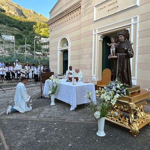 Dopo due anni di stop forzato tornano le processioni per Sant’Antonio: in Costa d’Amalfi sei paesi in festa