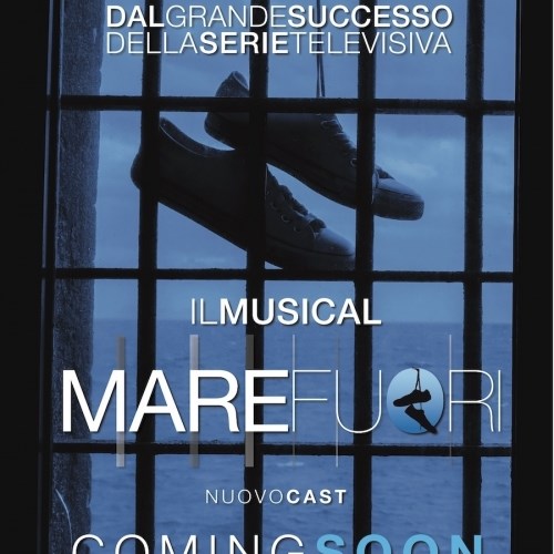 Dopo il successo della serie tv, arriva il Musical di "Mare Fuori" diretto da Alessandro Siani: in prevendita i biglietti