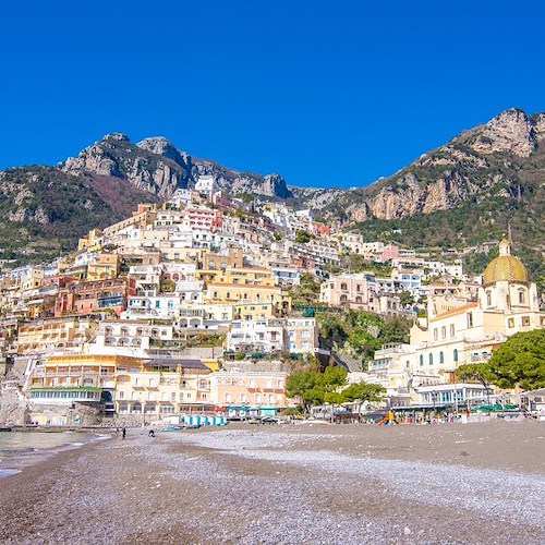 Dopo la Bandiera Blu, arriva quella Verde: le spiagge di Positano si riconfermano “a misura di bambino”