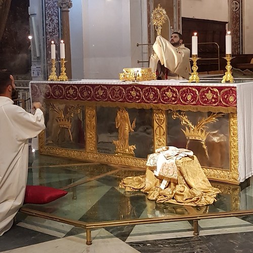 Dopo la veglia di preghiera in Basilica Daniele è pronto: stasera sarà ordinato sacerdote ad Amalfi