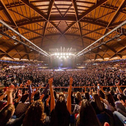 Dopo oltre due anni si riaccendono le luci del palco di Eboli: ecco il programma di eventi del PalaSele