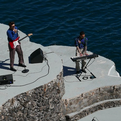 Ecco "Cabriolet Panorama", il videoclip dei "The Kolors" girato in Costa d'Amalfi [FOTO-VIDEO]