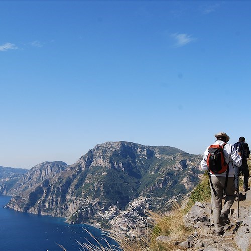 Eco-turismo, sindaco Ferraioli chiede una legge per sentieristica di Costiera e Monti Lattari
