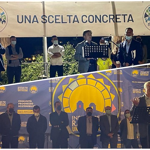 Elezioni Ravello, seconda serata di comizi in piazza: sul palco ‘Insieme’ e ‘Rinascita’ [DIRETTA]