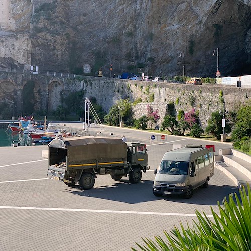 Emergenza Covid, a Maiori montate le tende dell'Esercito al Porto turistico [VIDEO]