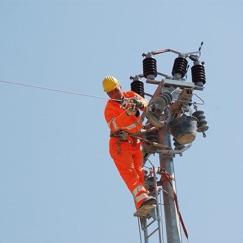 Enel, giovedì 16 giugno interruzione fornitura elettrica a Positano