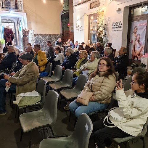 “èPrimavera… fioriscono Libri”, 28 aprile a Minori arriva lo scrittore e umorista Lello Marangio
