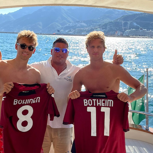 Erik Botheim ed Emil Bohinen in Costa d'Amalfi, gita in barca per i calciatori della Salernitana 