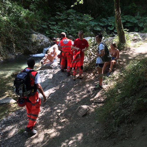 Escursionista infortunata a Valle delle Ferriere, soccorsa da volontari Millenium [FOTO]