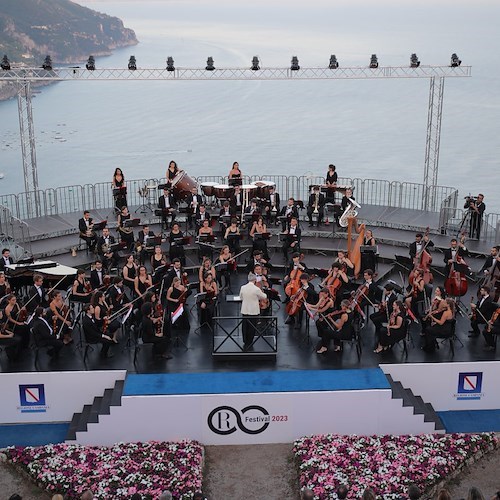 Fabio Luisi chiude a Ravello la tournée con i giovani dell’Accademia del Teatro alla Scala /FOTO