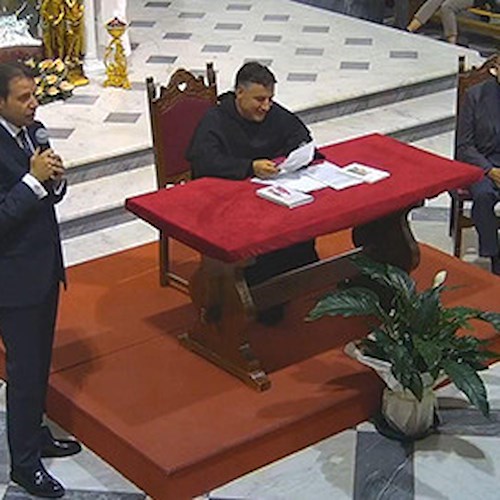 “Fai vivere e santifichi l’universo”: a Torre del Greco padre Enzo Fortunato e il prof Giuseppe Falanga sulle orme del parroco santo Vincenzo Romano
