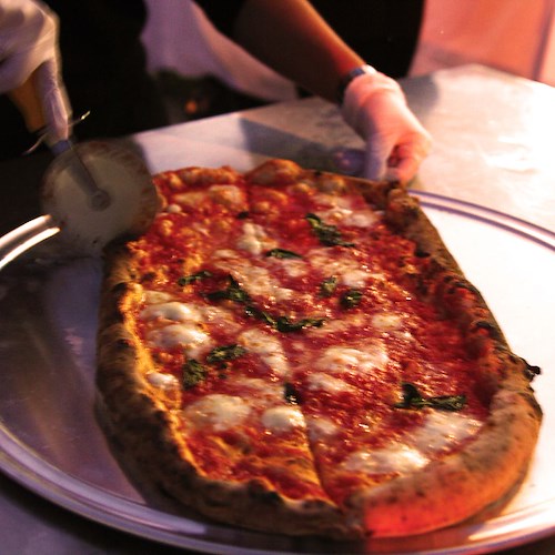 Festa della Pizza di Salerno: spin off a Firenze per l’appuntamento benefico “Bevi poco, dona tanto”