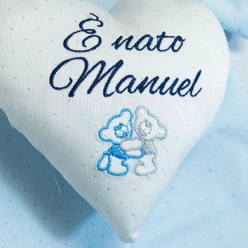 Fiocco azzurro a Tramonti: è nato Manuel Cavaliere, auguri a Martina e Matteo 