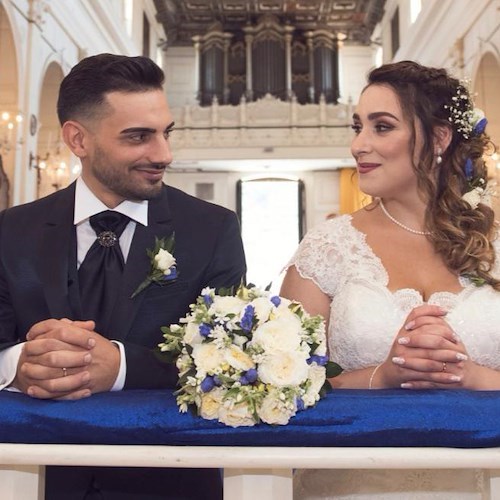 Fiori d'arancio per Maria Abate e Marco Savino. La nostra capo redattrice ha finalmente pronunciato il fatidico "Sì"