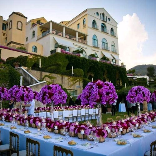 Forbes Travel Guide premia la Costiera Amalfitana: stelle dell'ospitalità a hotel Caruso e Le Sirenuse 