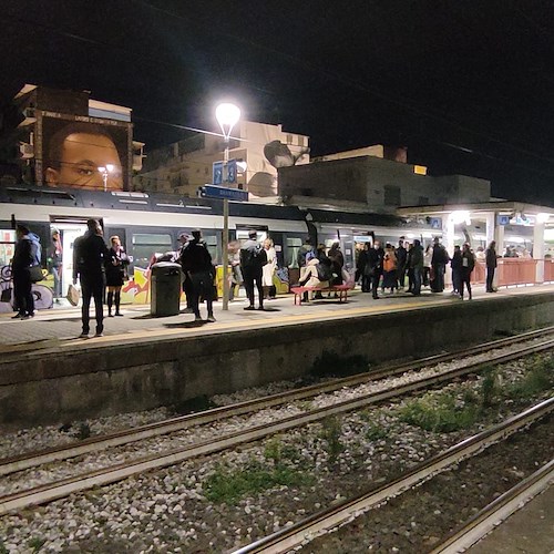 Frigo sui binari della Circumvesuviana, tra Pompei e Scafati l’impatto con il treno in transito: nessun ferito<br />&copy; Salvatore Ferraro