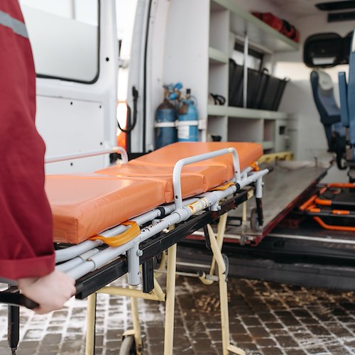 Fuga dei medici dell’emergenza: pronto soccorso al collasso in tutta Italia, Villani (M5s) scrive a Speranza