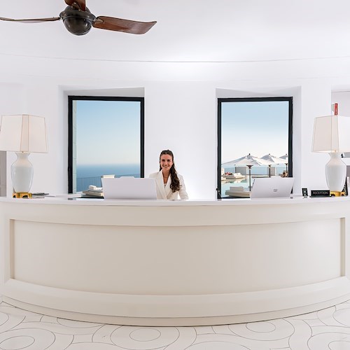 Furore Grand Hotel si prepara per la stagione 2024 avviando le assunzioni: ecco le posizioni aperte