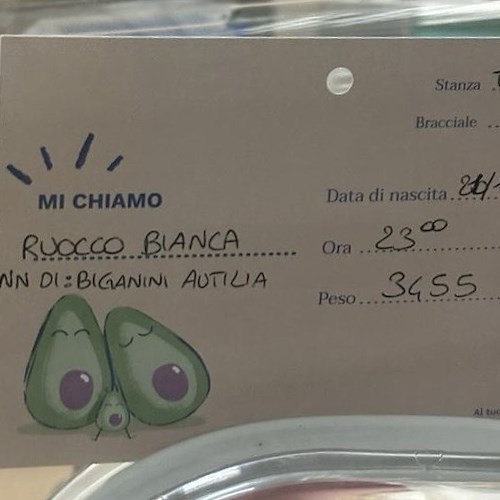 Gioia tra Tramonti e Corbara per la nascita di Bianca Ruocco, auguri a Gianluca e Lia!