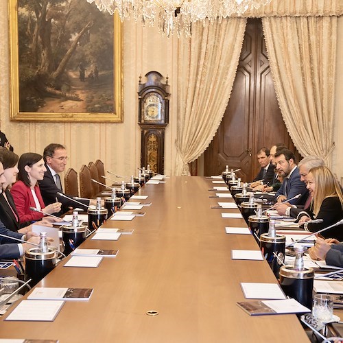 Giorgia Meloni incontra opposizioni su riforme costituzionali: si discute anche di "premierato"