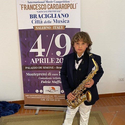 Giuseppe Mansi di soli 7 anni, si classifica primo all'International Music Competition "Francesco Cardaropoli" /Foto /Video