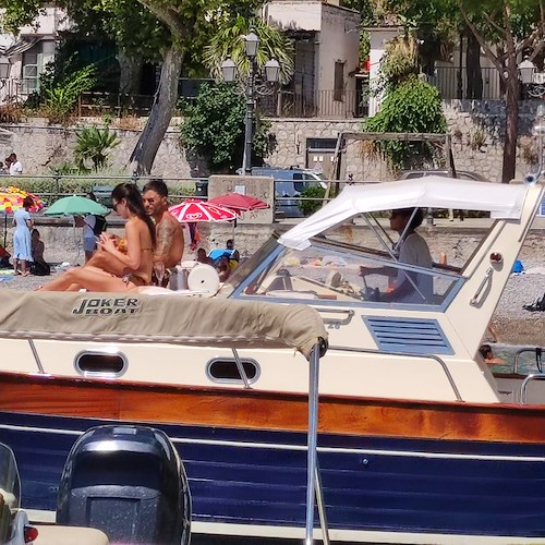 Gli ex gieffini Giulia Salemi e Pierpaolo Pratelli si rilassano in Costiera Amalfitana