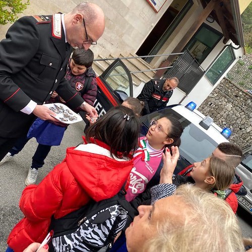 Gli studenti di Maiori alla scoperta del Comando della Compagnia dei Carabinieri di Amalfi /FOTO