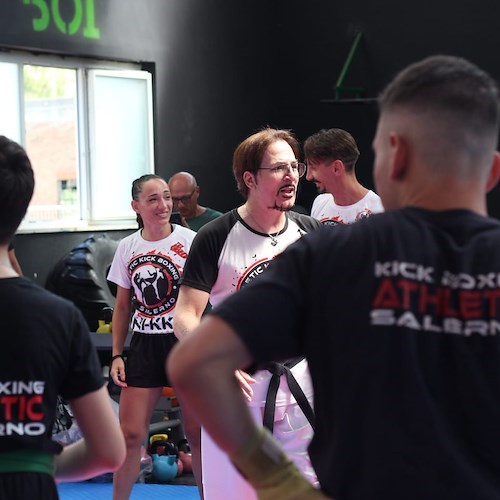 Gloria Peritore, la campionessa di kickboxing in visita a Salerno /foto