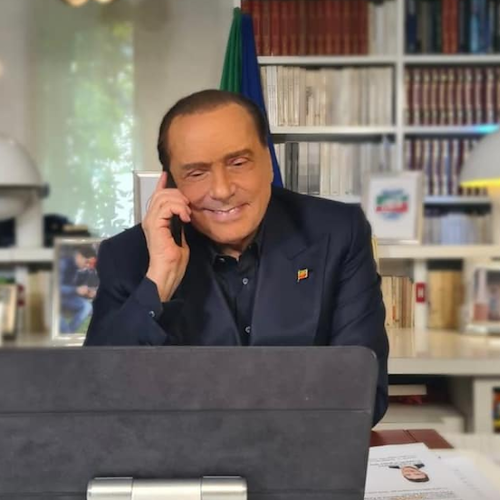 Governo, Berlusconi: «Meloni e Salvini sarebbero premier autorevoli, centro-destra coalizione responsabile»