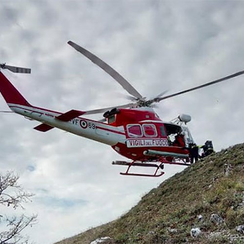 Grida di aiuto dal Monte Falerzio, soccorso in elicottero in Costiera Amalfitana [VIDEO]