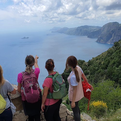 Guida o accompagnatore turistico: quali sono le differenze? 