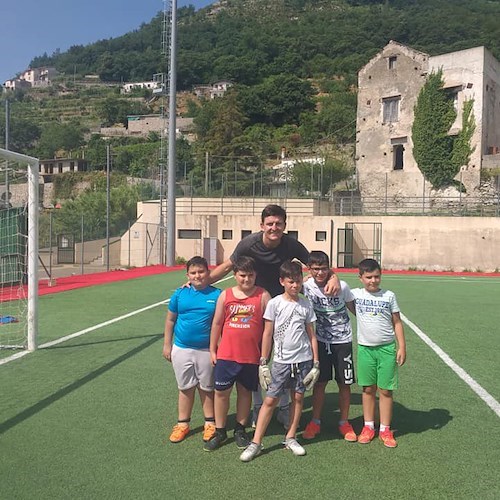 Harry Maguire a Scala, il capitano del Manchester United si allena al campo sportivo "San Lorenzo"