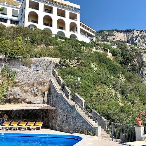 Hotel Belvedere ricerca aiuto cuoco per stagione appena iniziata 