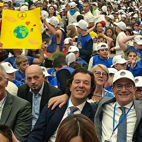 I bambini di Cetara incontrano Papa Francesco /foto