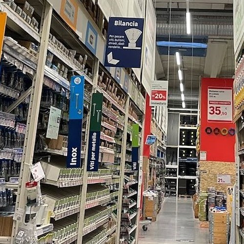 I saldi estivi inizieranno in tutta Italia il 3 luglio: in Campania proseguiranno fino al 31 agosto