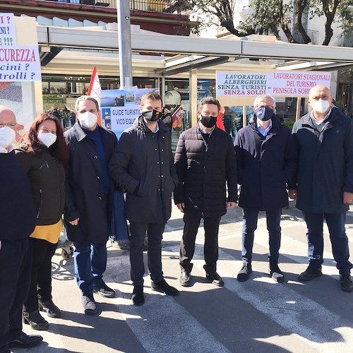 I sindaci della penisola sorrentina vicini alla protesta dei lavoratori del turismo 