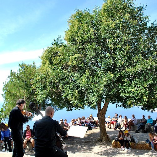 I Suoni degli Dei, Praiano