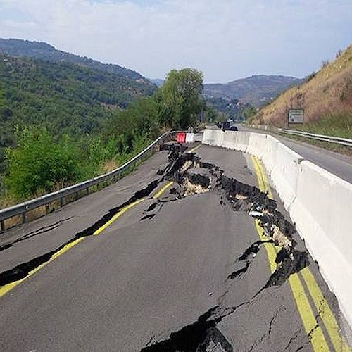 I tedeschi non vanno più nel Cilento, colpa delle strade e della politica