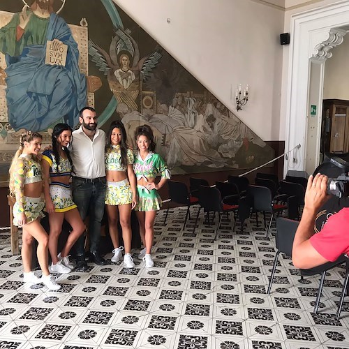 Il brand di divise da cheerleader "Rebel Athletic" sceglie la Costa d'Amalfi per uno shooting fotografico