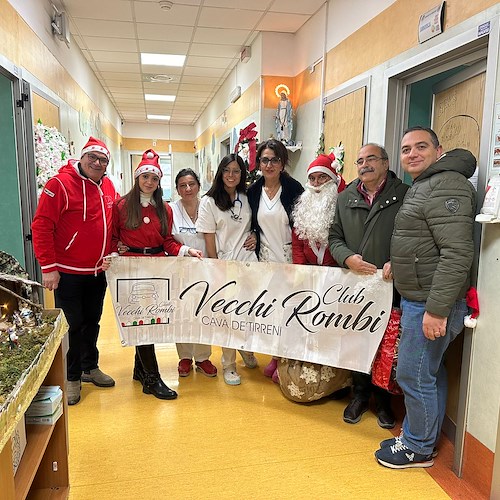 Il Club "Vecchi Rombi" porta doni ai bambini ricoverati all'Ospedale di Cava de’ Tirreni