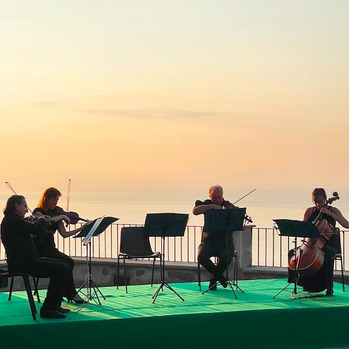 Il Concerto all’alba illumina Praiano nel nome di Gennaro Amendola