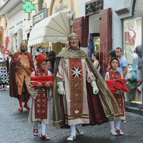 Il libretto celebrativo della 66esima Regata è dedicato ad Alfredo, doge sempiterno del Corteo storico di Amalfi